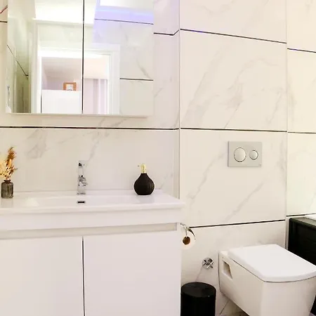 Semi -privater Aussenpool & Innenpool - Whirlpool Villa