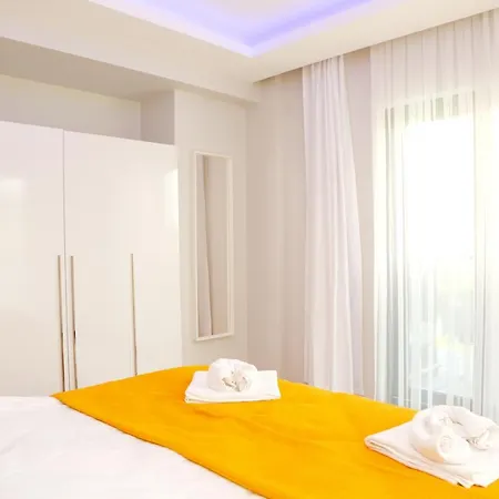Villa Semi -privater Aussenpool & Innenpool - Whirlpool *