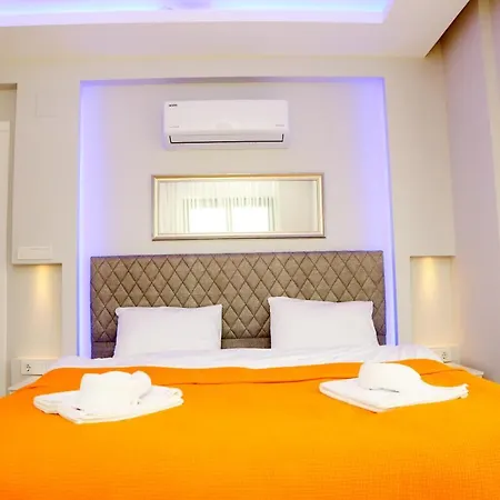 Semi -privater Aussenpool & Innenpool - Whirlpool Villa